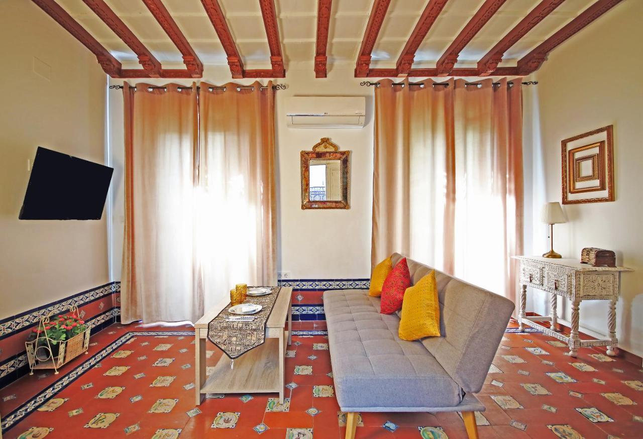 Palace House Hercules - Apartments Sevilla Kültér fotó
