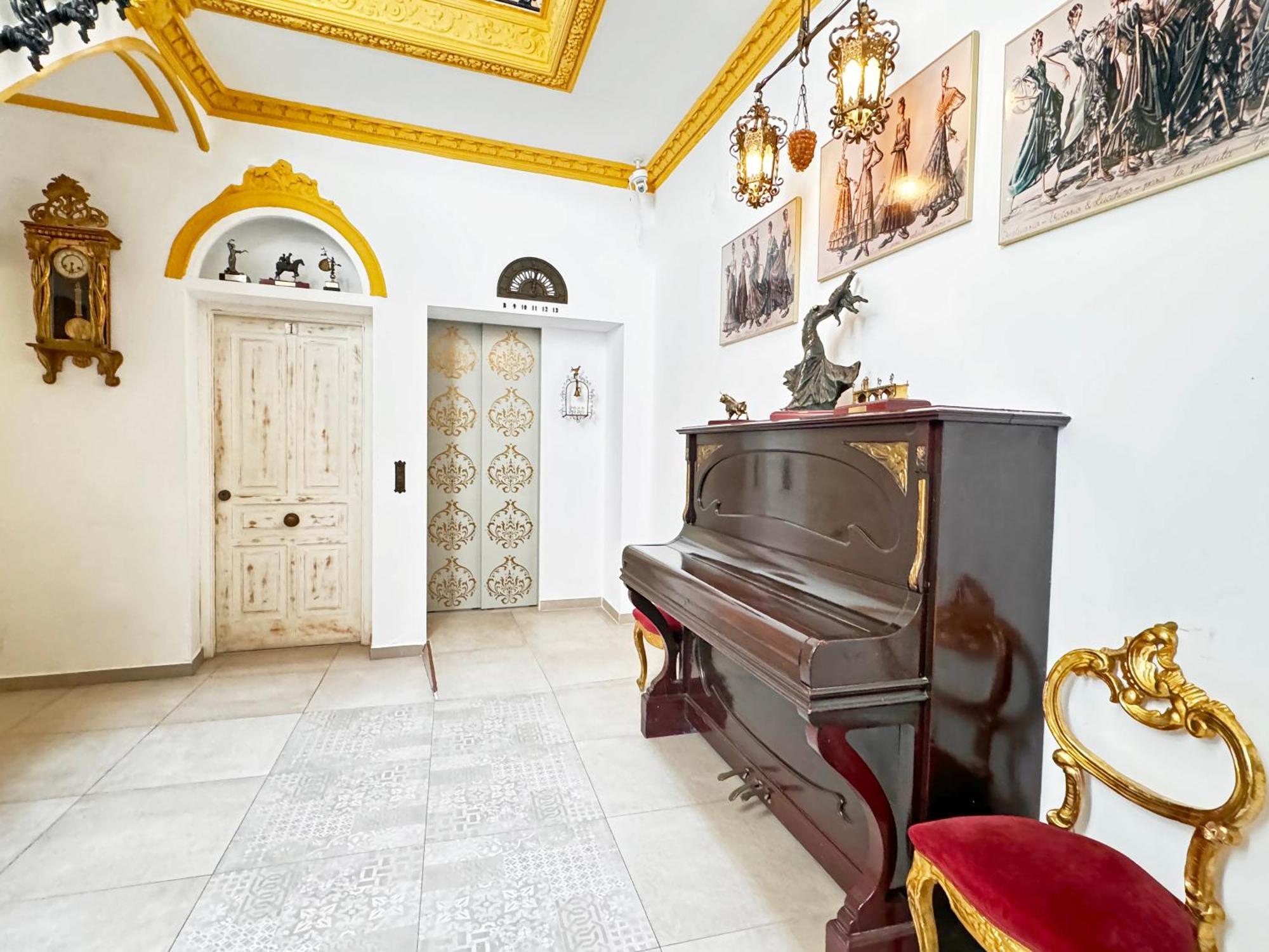 Palace House Hercules - Apartments Sevilla Kültér fotó