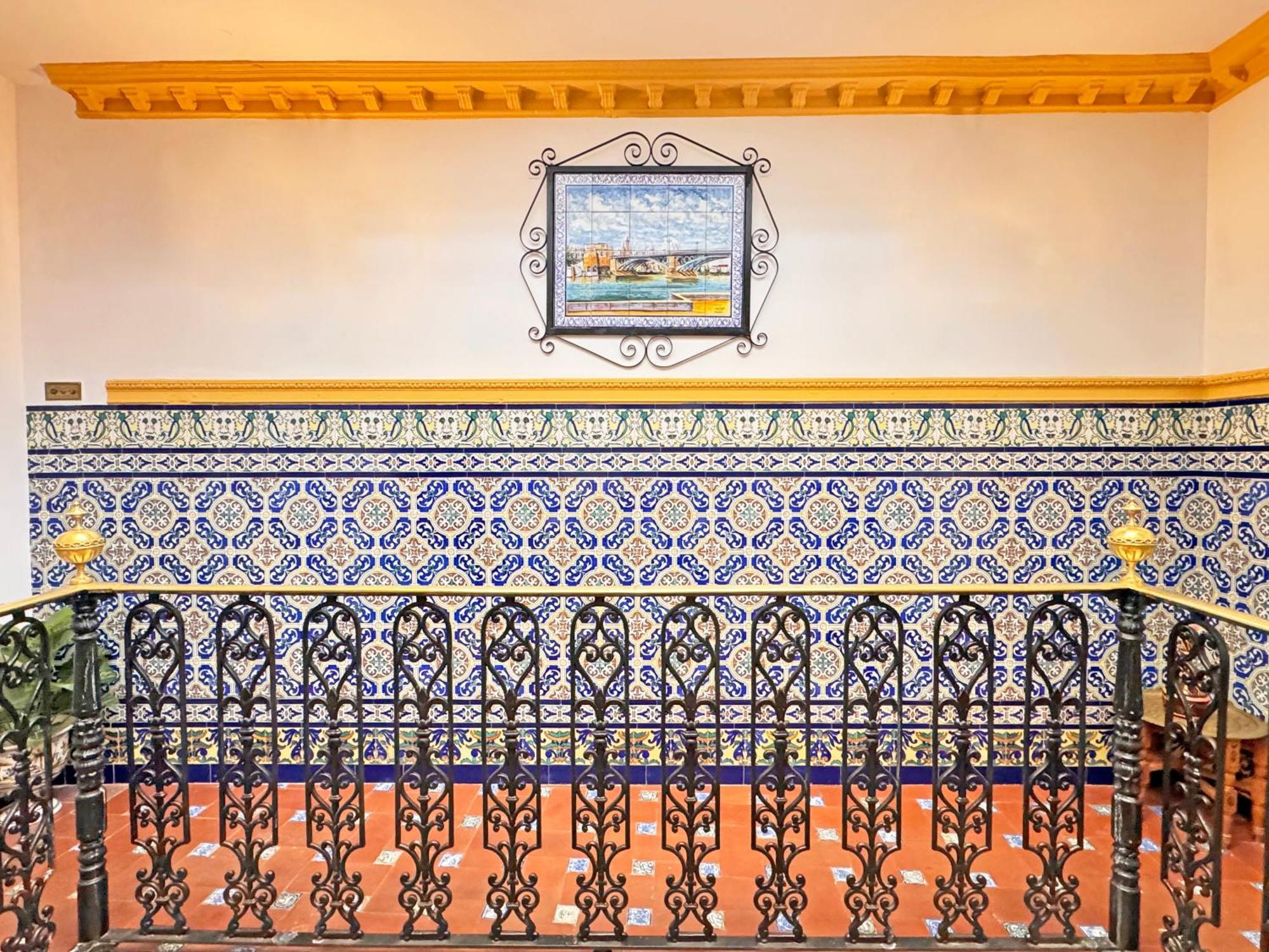 Palace House Hercules - Apartments Sevilla Kültér fotó