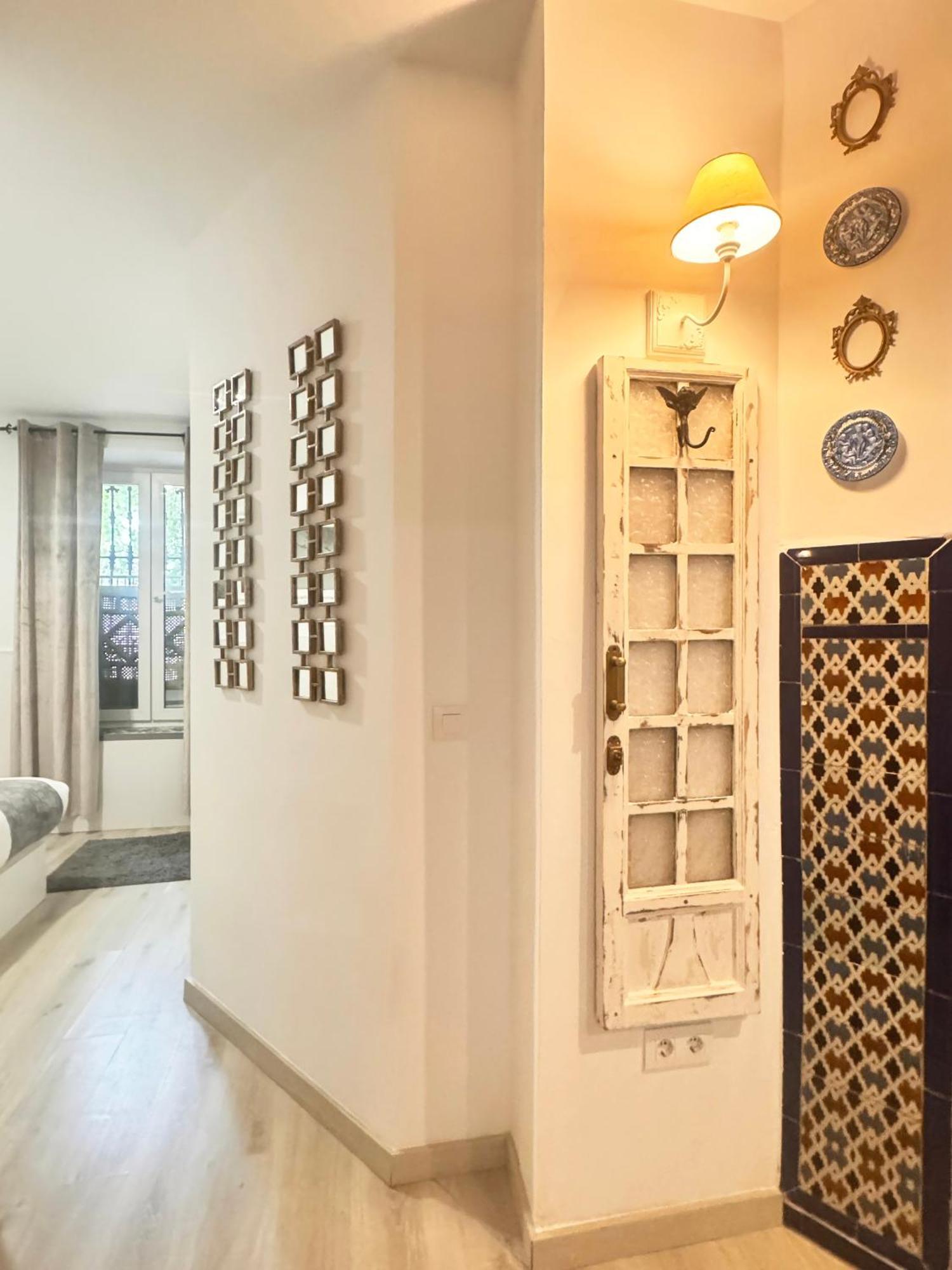 Palace House Hercules - Apartments Sevilla Szoba fotó